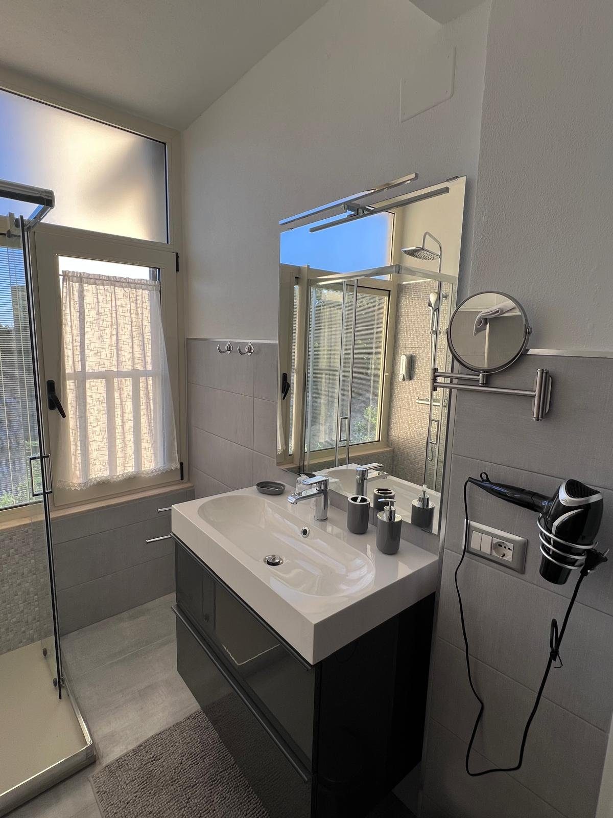 Camera Punta Vecchia — il bagno